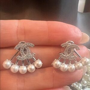 Elegant Silver and Pearl Earrings